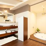 Niloan Villa